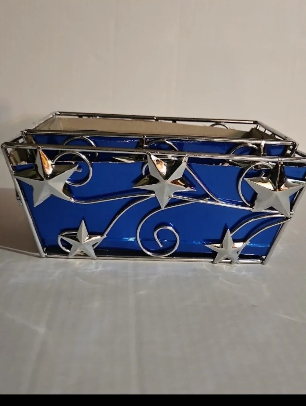 2 Silver Metal Stars Nesting Baskets